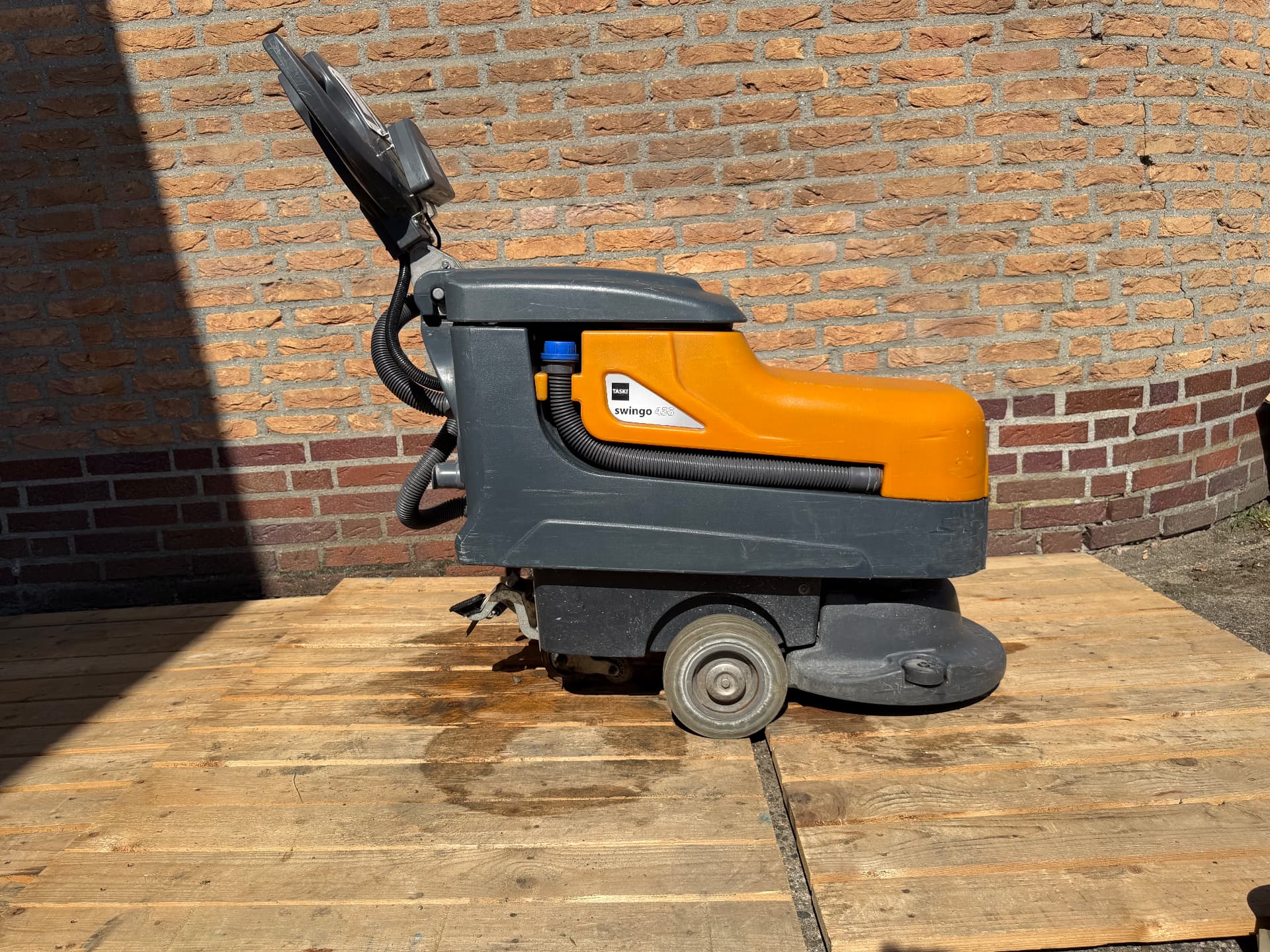 Taski Swingo 455 — refurbished trade stock unit